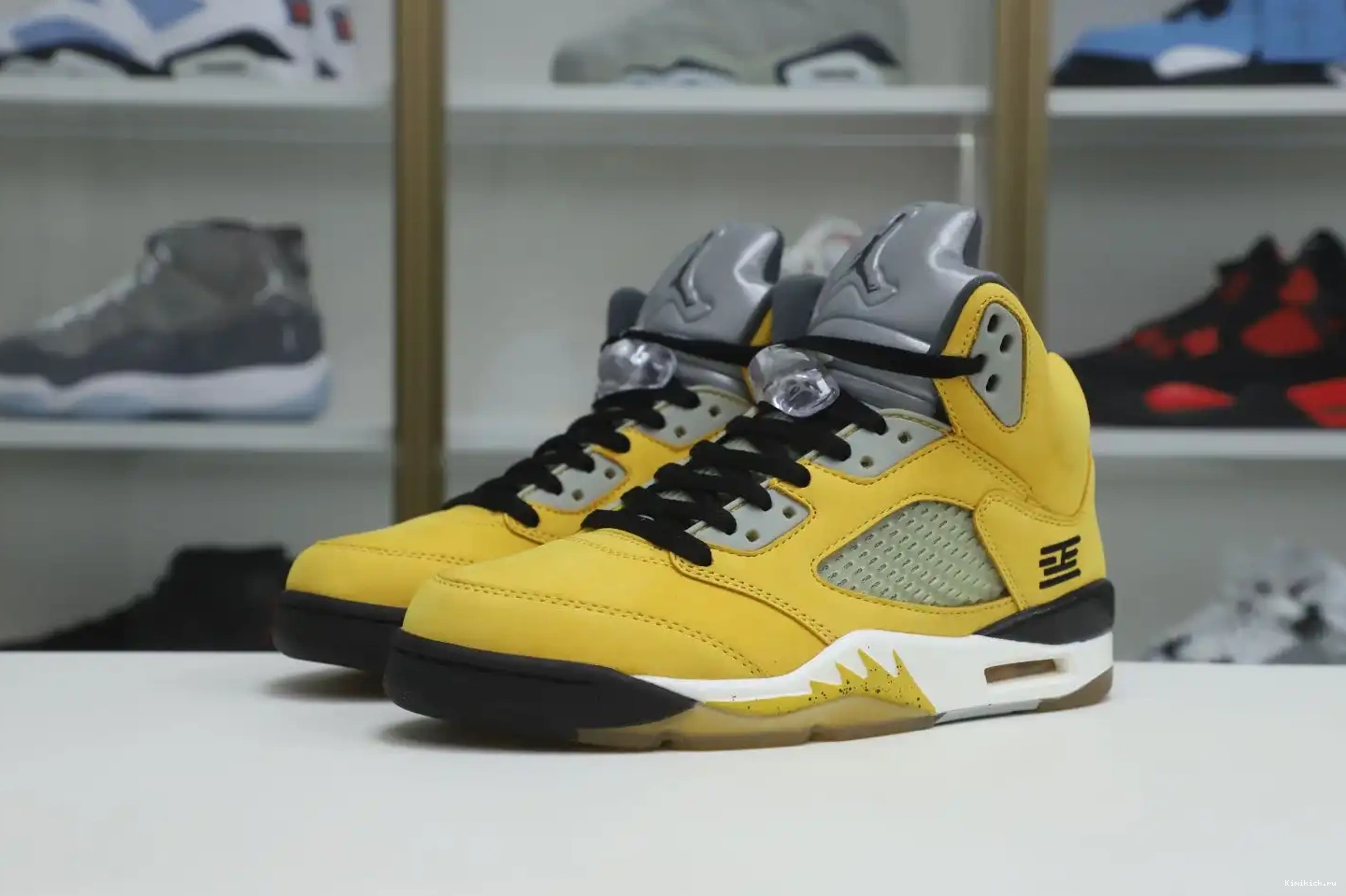 5 Kimikick AIR RETRO T23 JORDAN 454783-701 TOKYO 0511